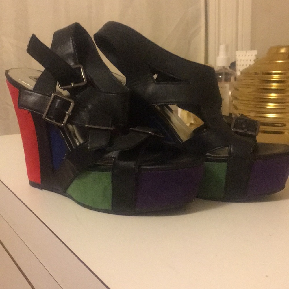 Colorful wedges